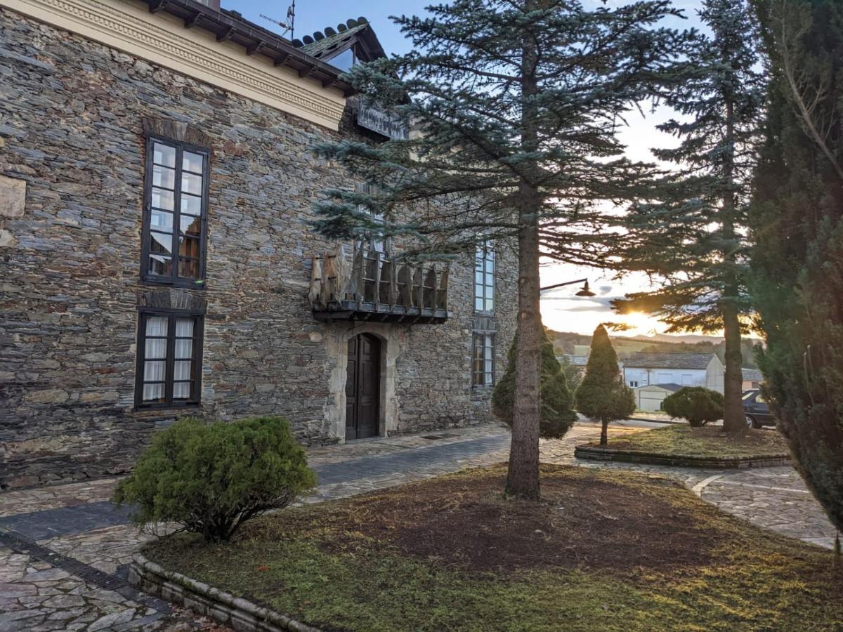 Ahio San Martin, Apartamentos Rurales Casa De La Villa San Martin de Oscos Exterior foto